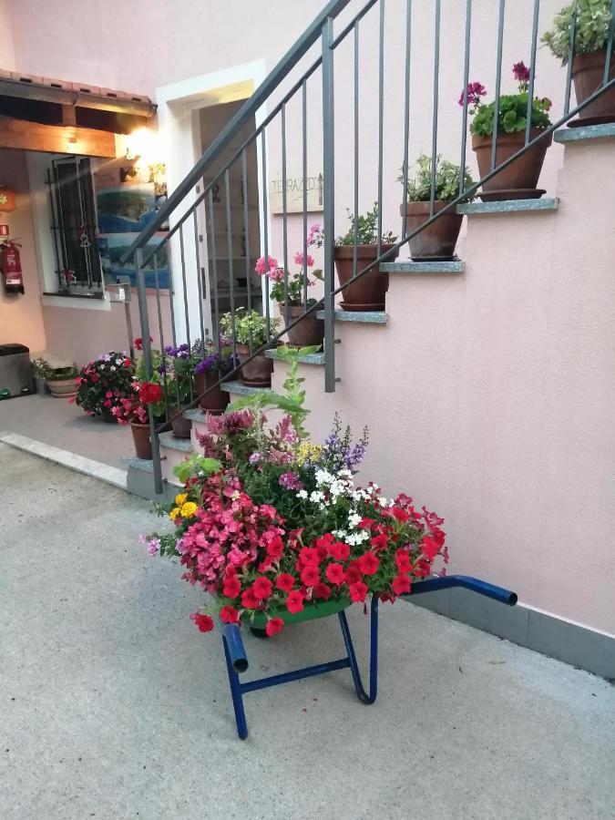 Bed and Breakfast La Vie Est Belle Finale Ligure Exterior foto